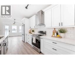 228 Woodside Crescent NW - photo 8