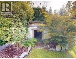 4706 Bowness Ave, Powell River, BC V8A3S3 Photo 17