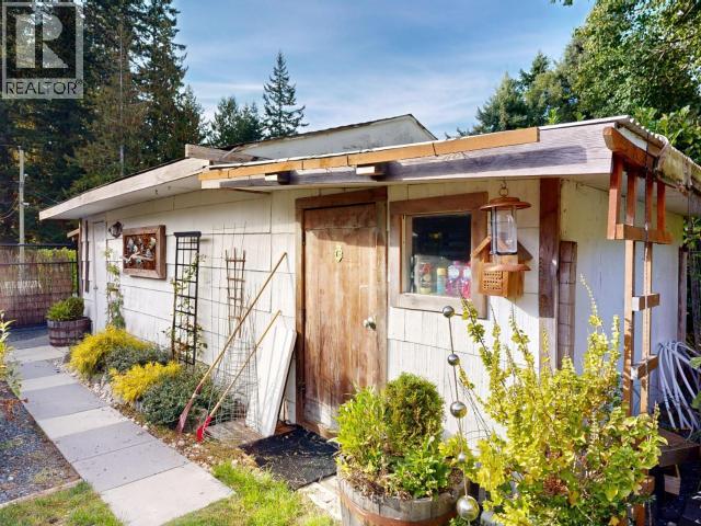 4706 BOWNESS AVE - 25
