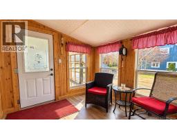 Kitchen/Dining room - 676 St-pierre O Boulevard, Caraquet, NB E1W1A1 Photo 9