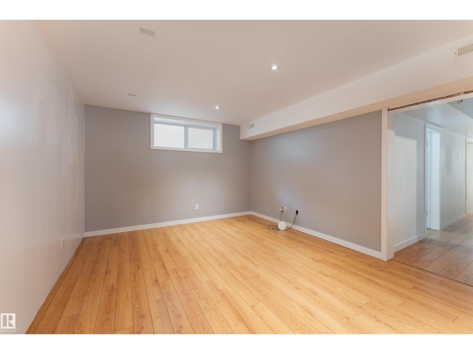 10320 76 ST NW - 28