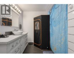 12116 Laity Street, Maple Ridge, BC V2X5A8 Photo 11