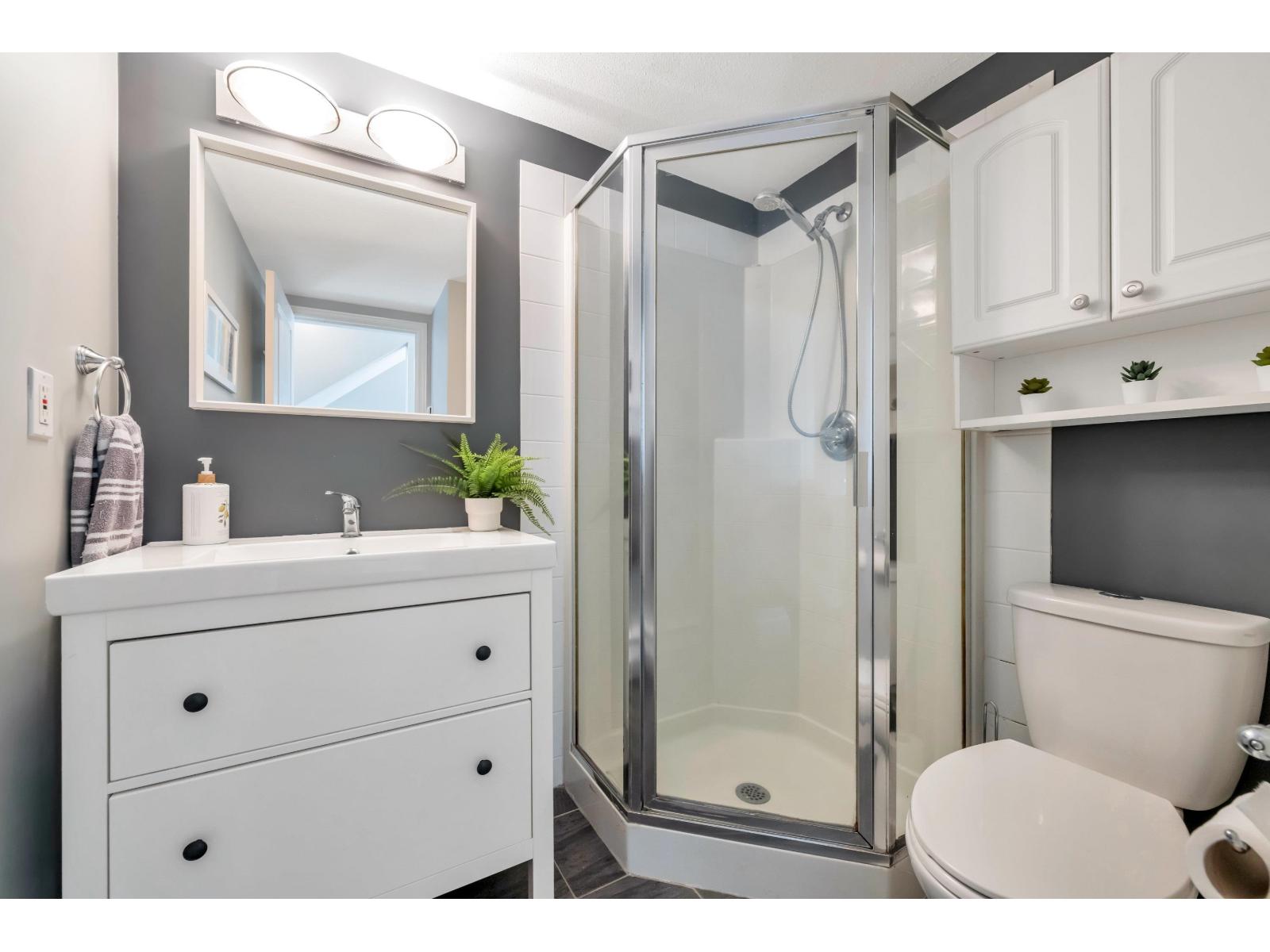 Photo of 75 8844 208 STREET 16