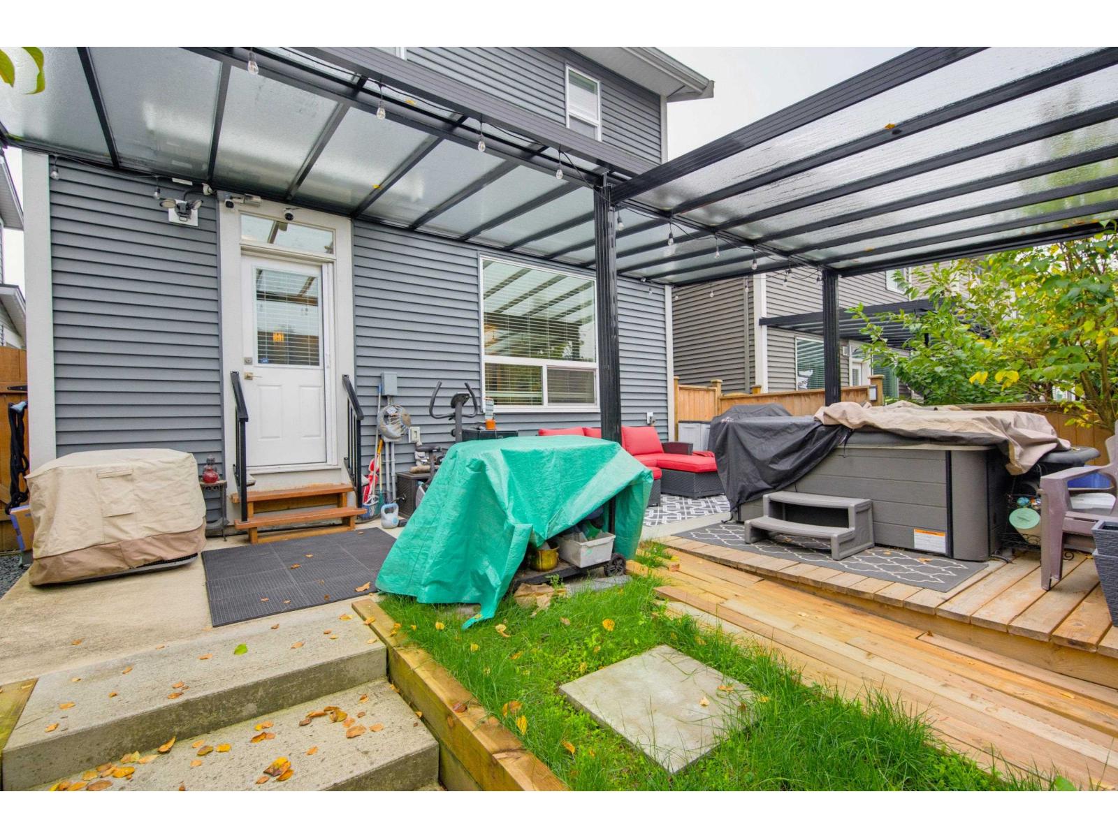 20315 82A AVENUE, Langley