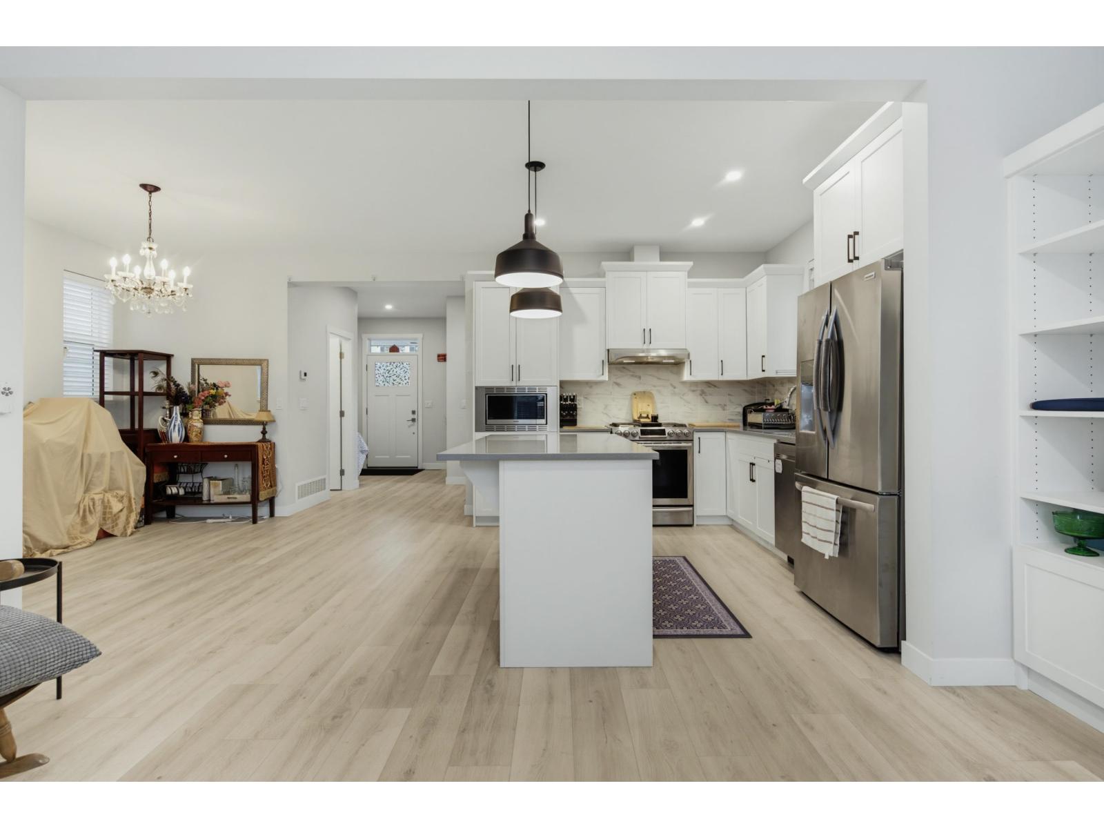 20315 82A AVENUE, Langley