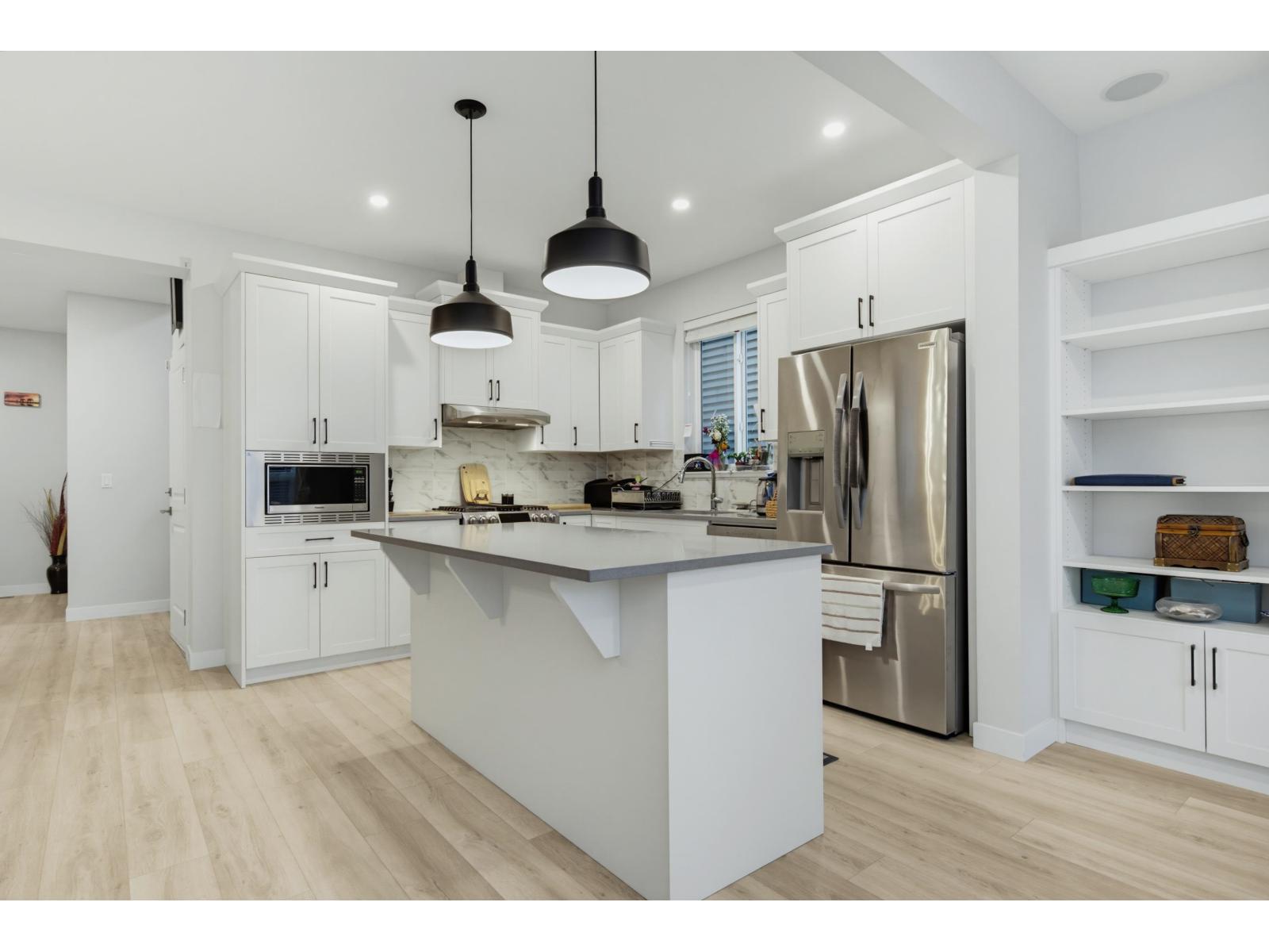 20315 82A AVENUE, Langley