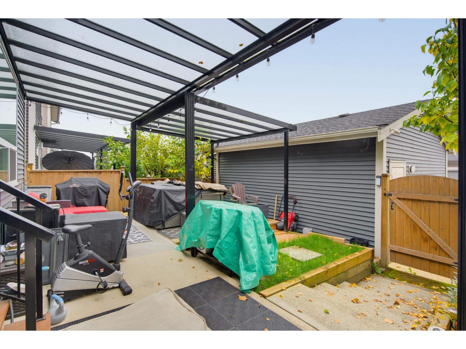 20315 82A AVENUE, Langley
