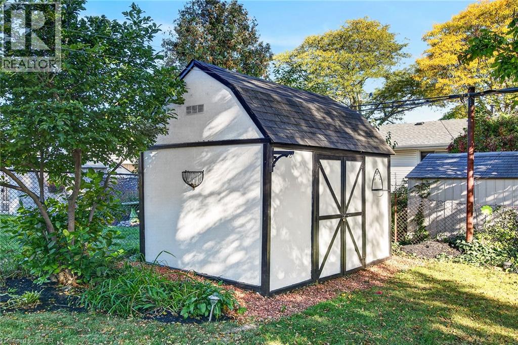 19 WELBOURN Drive - 34
