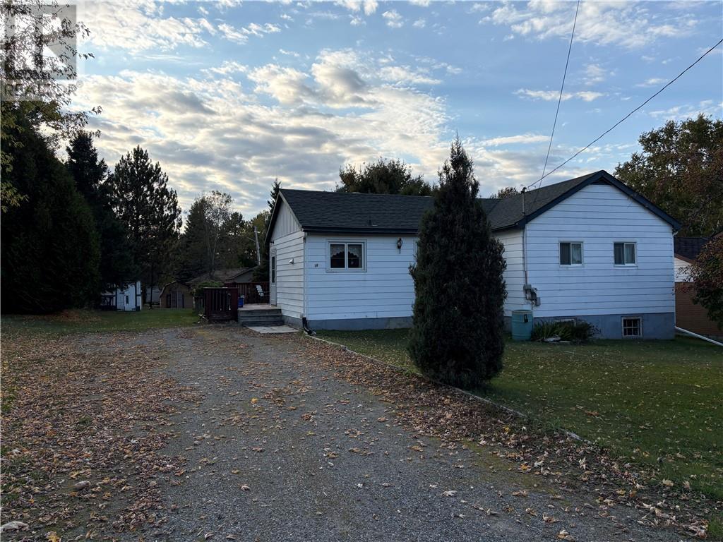 16 Kathleen Street - Image 4