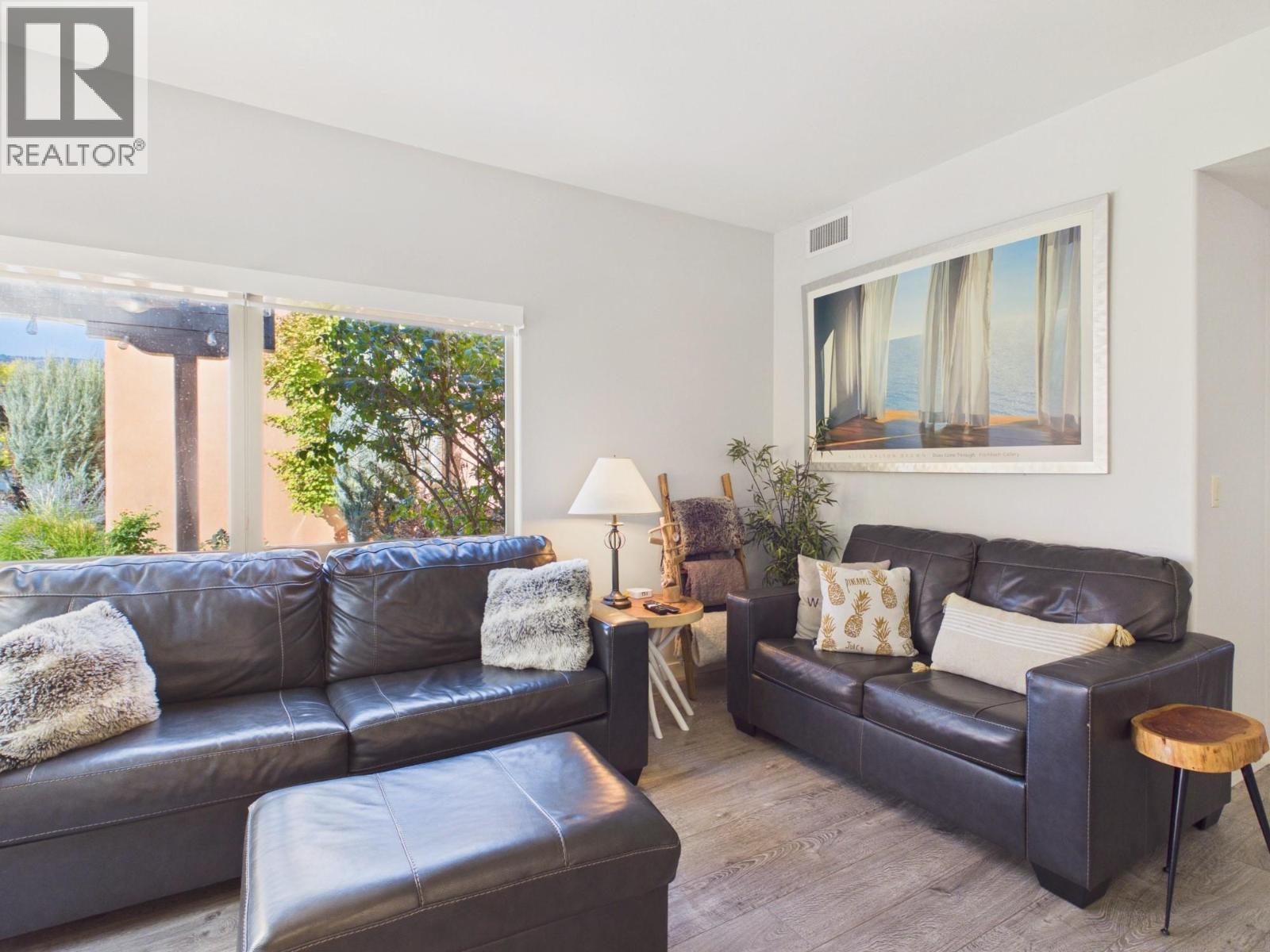 6 4300 44th Avenue, Osoyoos