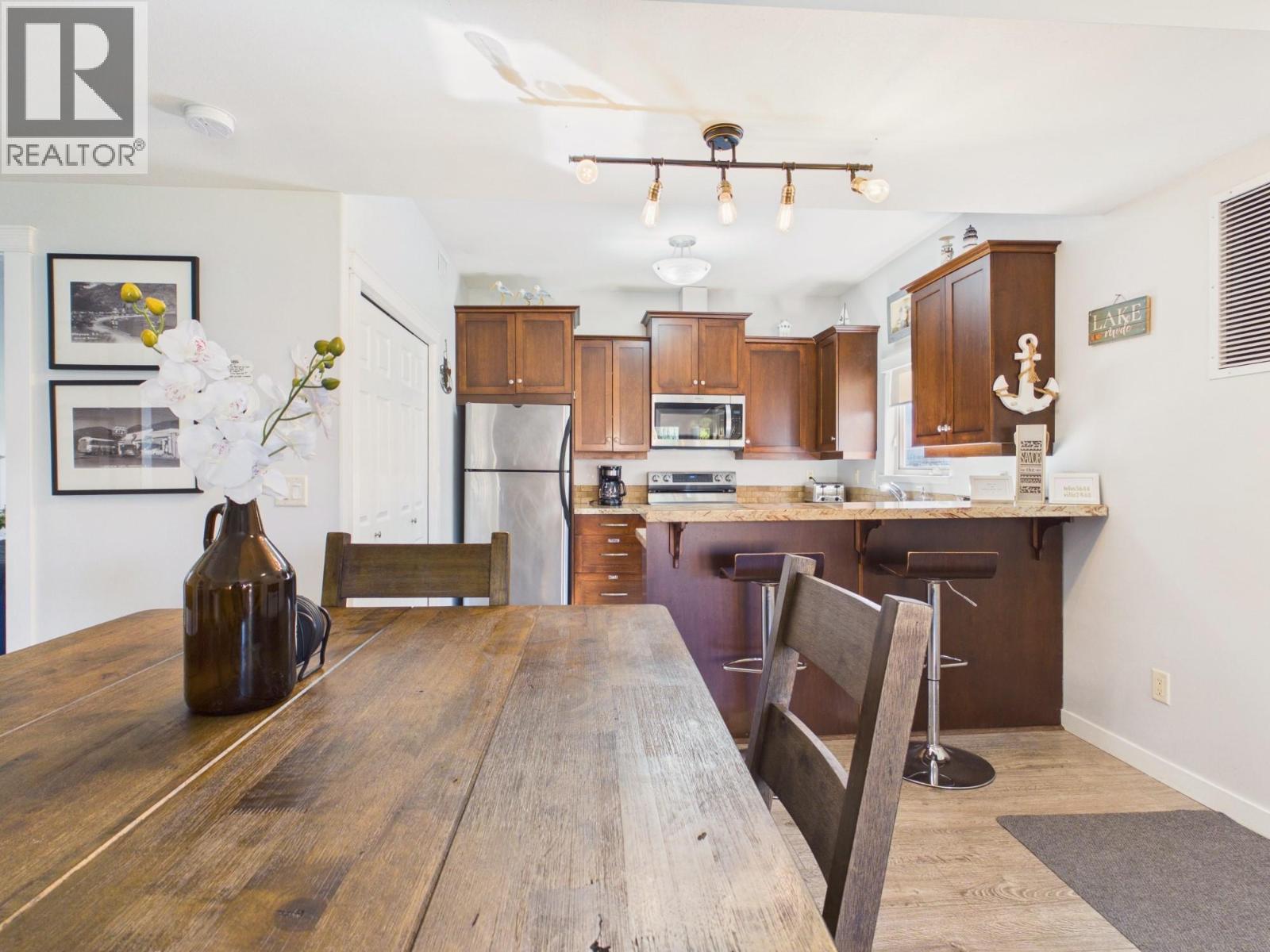 6 4300 44th Avenue, Osoyoos
