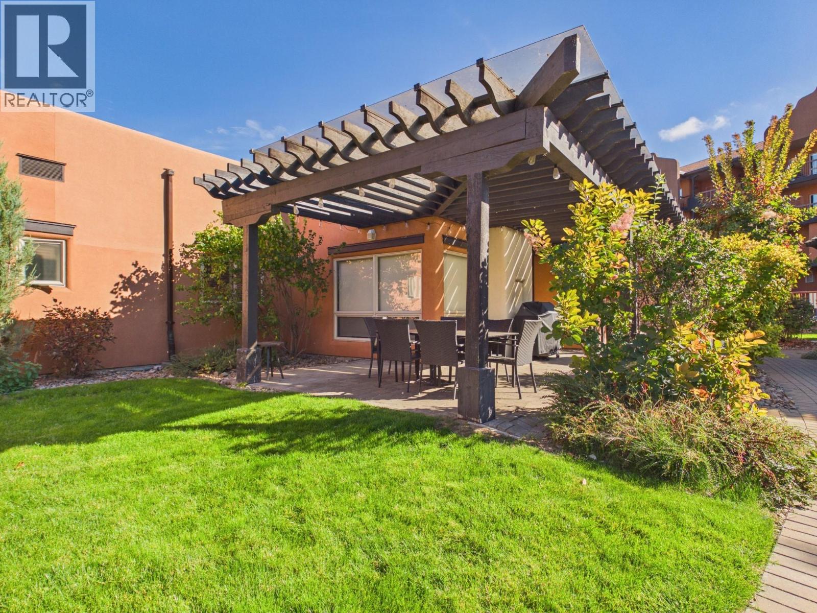 6 4300 44th Avenue, Osoyoos