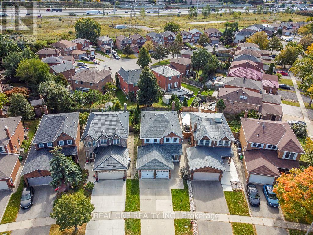476 BUD GREGORY BOULEVARD - 2
