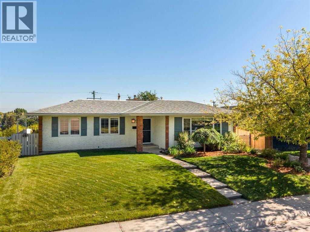 232 Lake Wapta Rise SE, Calgary, Alberta, T2J2M9
