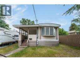 304 103 Street, Castlegar, BC V1N3G2 Photo 32