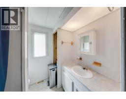 304 103 Street, Castlegar, BC V1N3G2 Photo 46