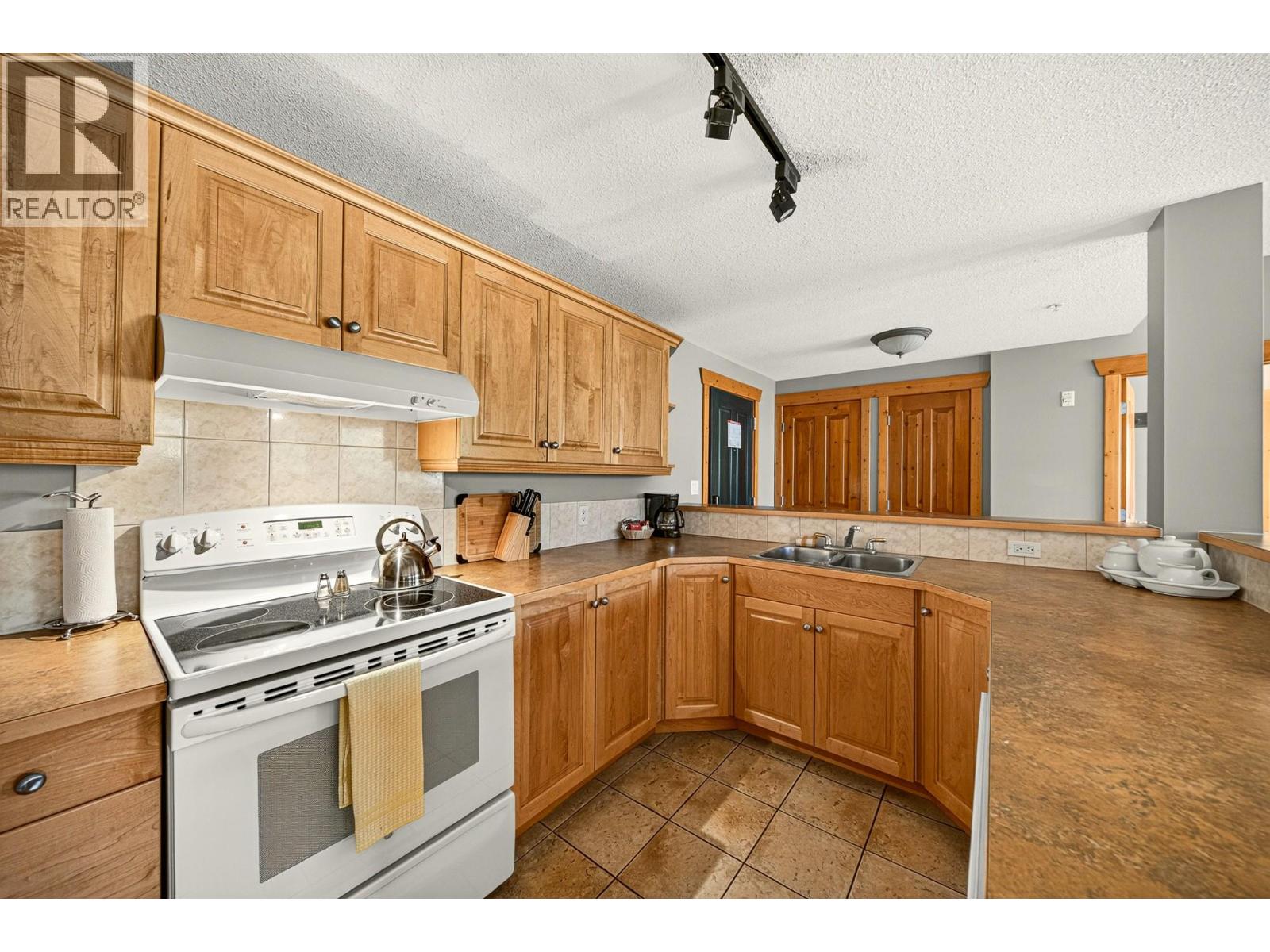 #3102 C 5356 Highline Drive - Image 16