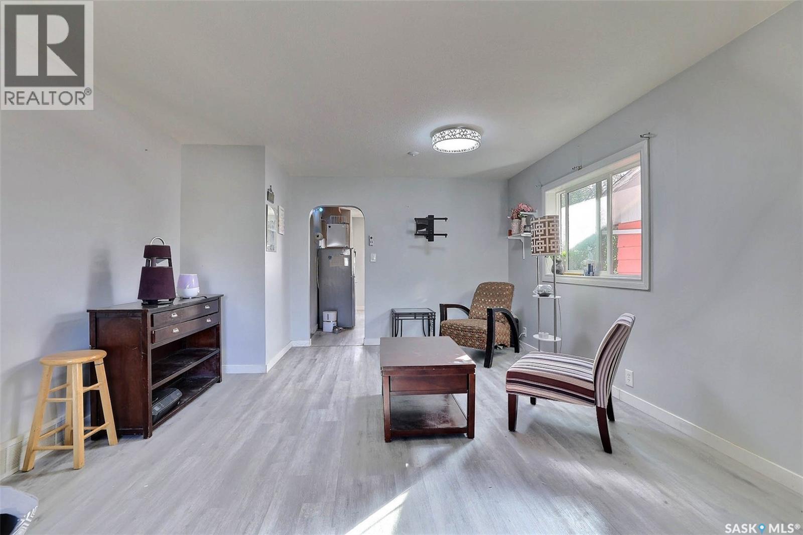 1021 Campbell STREET - 4