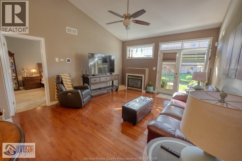11925 COBBLESTONE - 6