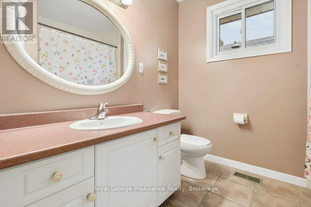 21 FORRESTER COURT - 19