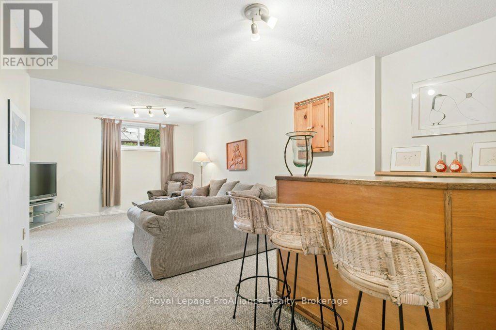 21 Forrester Court, Belleville, ON photo 24