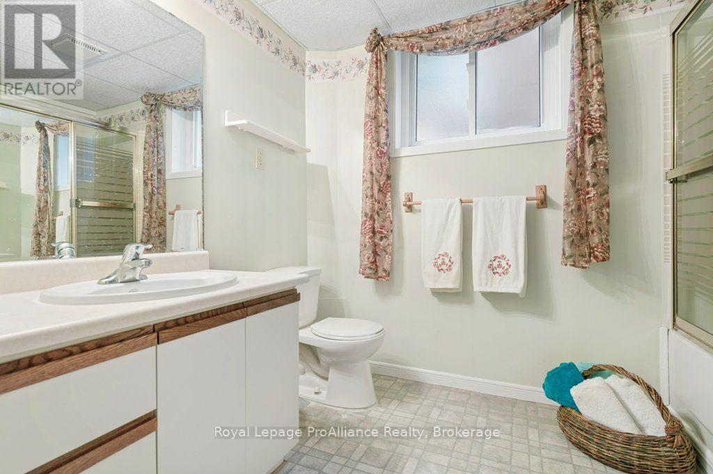 21 FORRESTER COURT - 30