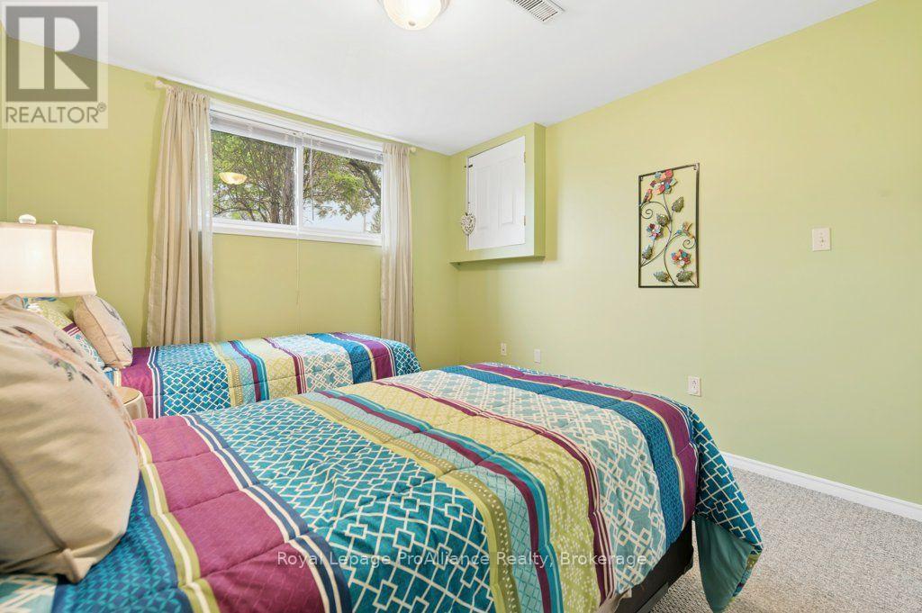21 Forrester Court, Belleville, ON photo 33