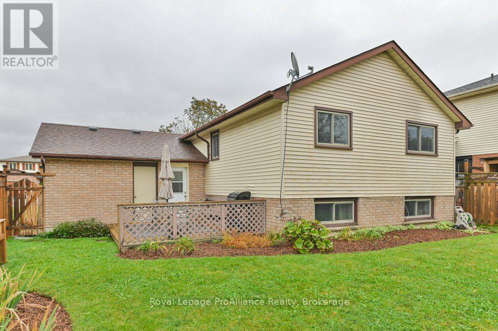 21 Forrester Court, Belleville, ON photo 35