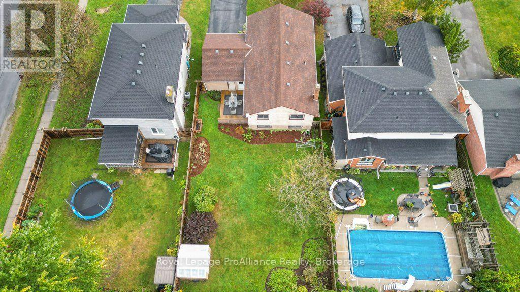 21 FORRESTER COURT - 50