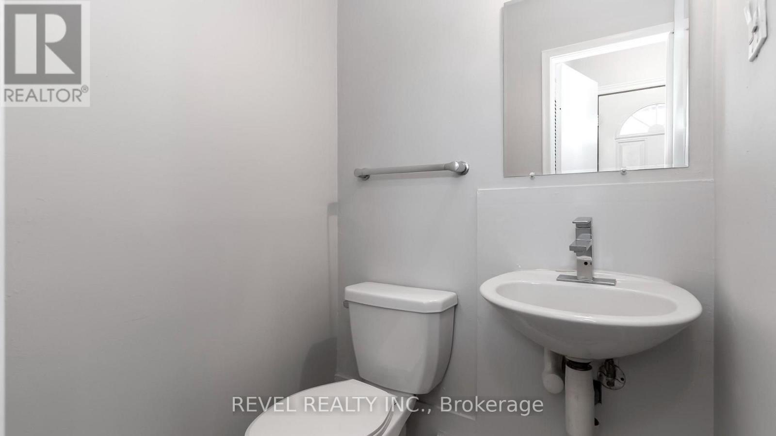1137 Oxford Street West — photo 11