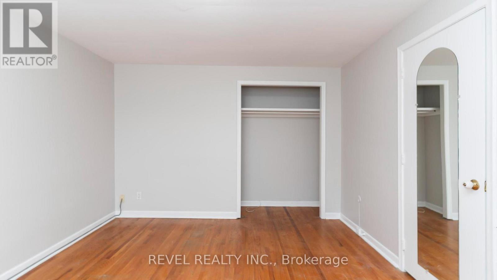 1137 Oxford Street West — photo 14