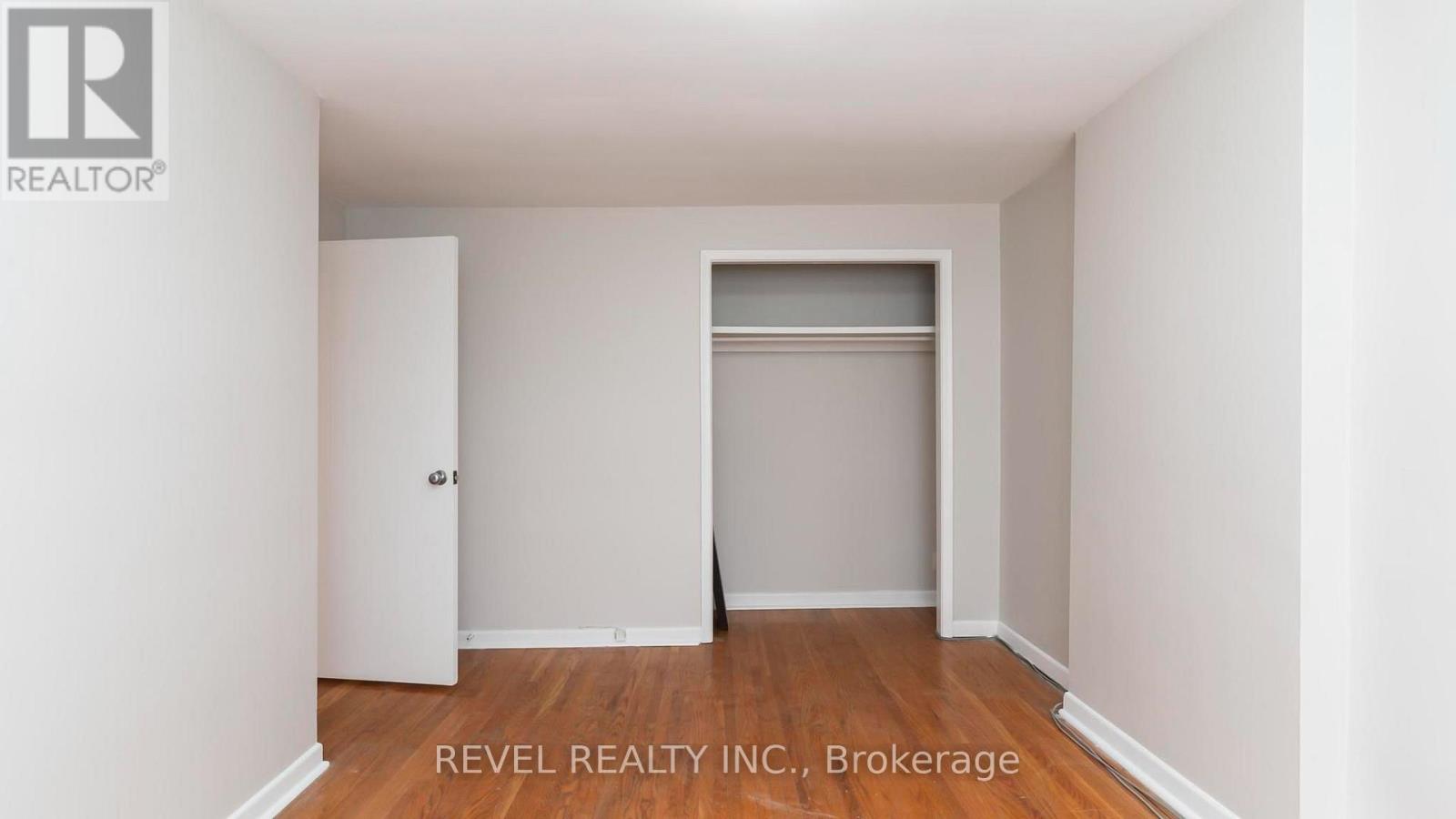 1137 Oxford Street West — photo 16