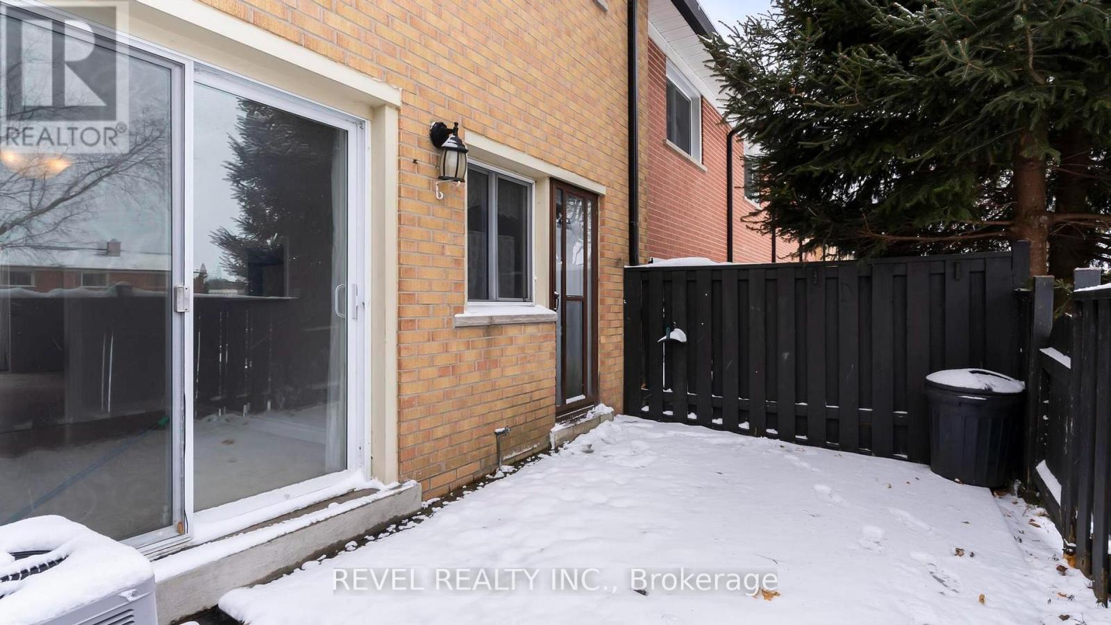 1137 Oxford Street West — photo 26