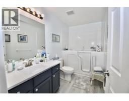 23 767 North Road, Gibsons, BC V0N1V9 Photo 13