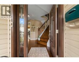 217 Douglas Glen Close SE - photo 4
