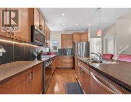 218 River Heights Green - photo 15