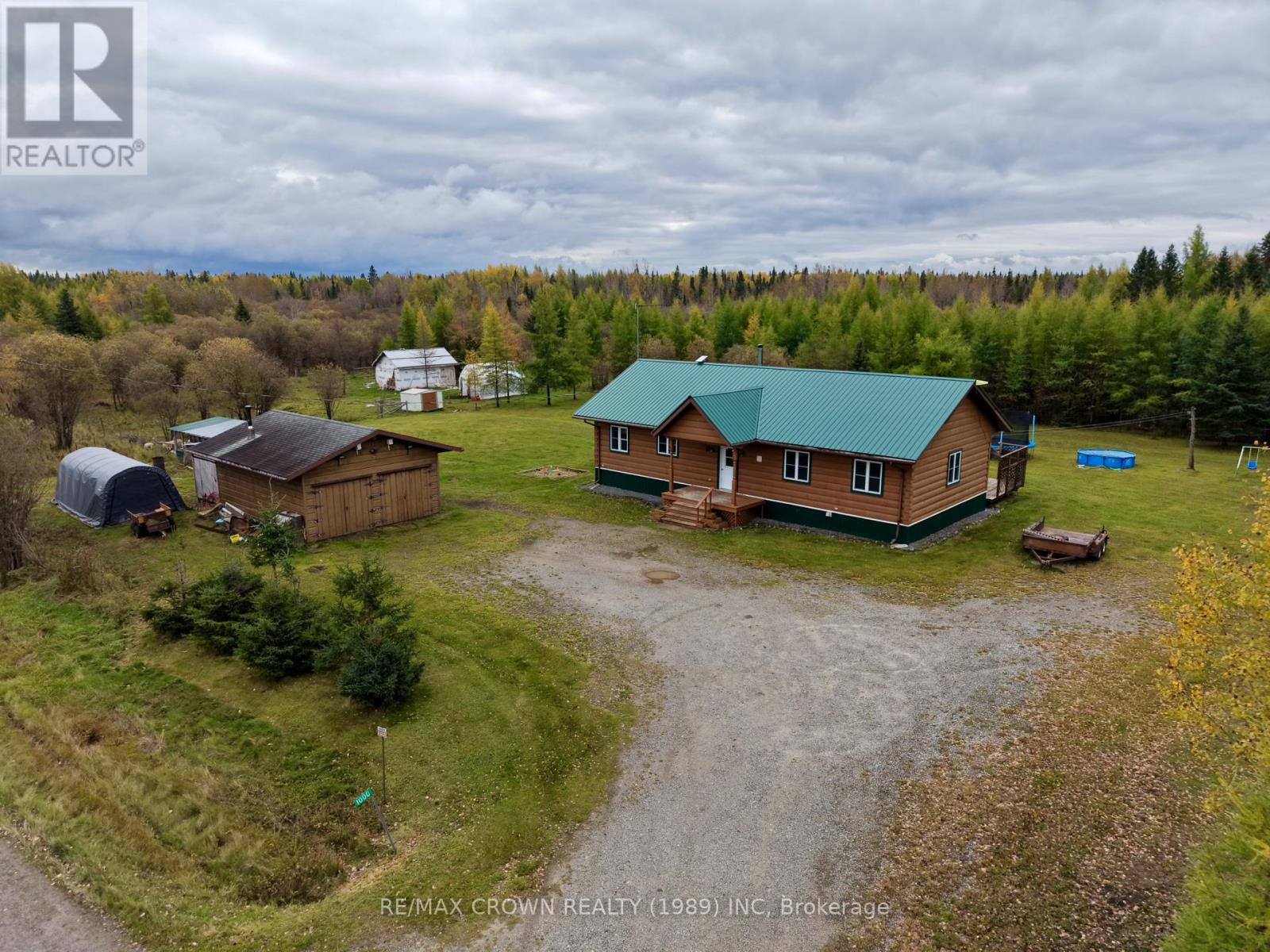 1000 VALLEE ROAD - 1