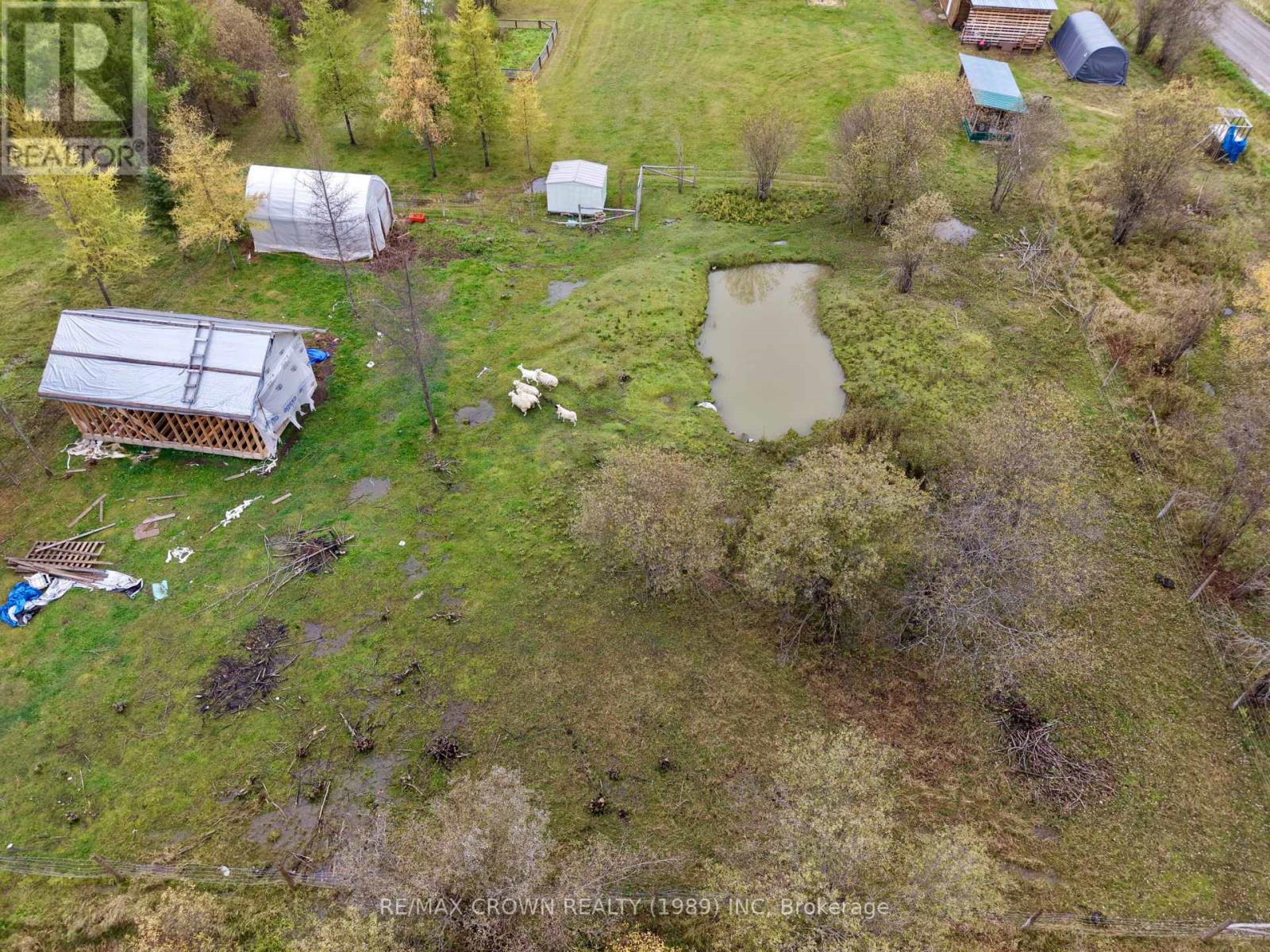 1000 VALLEE ROAD - 21