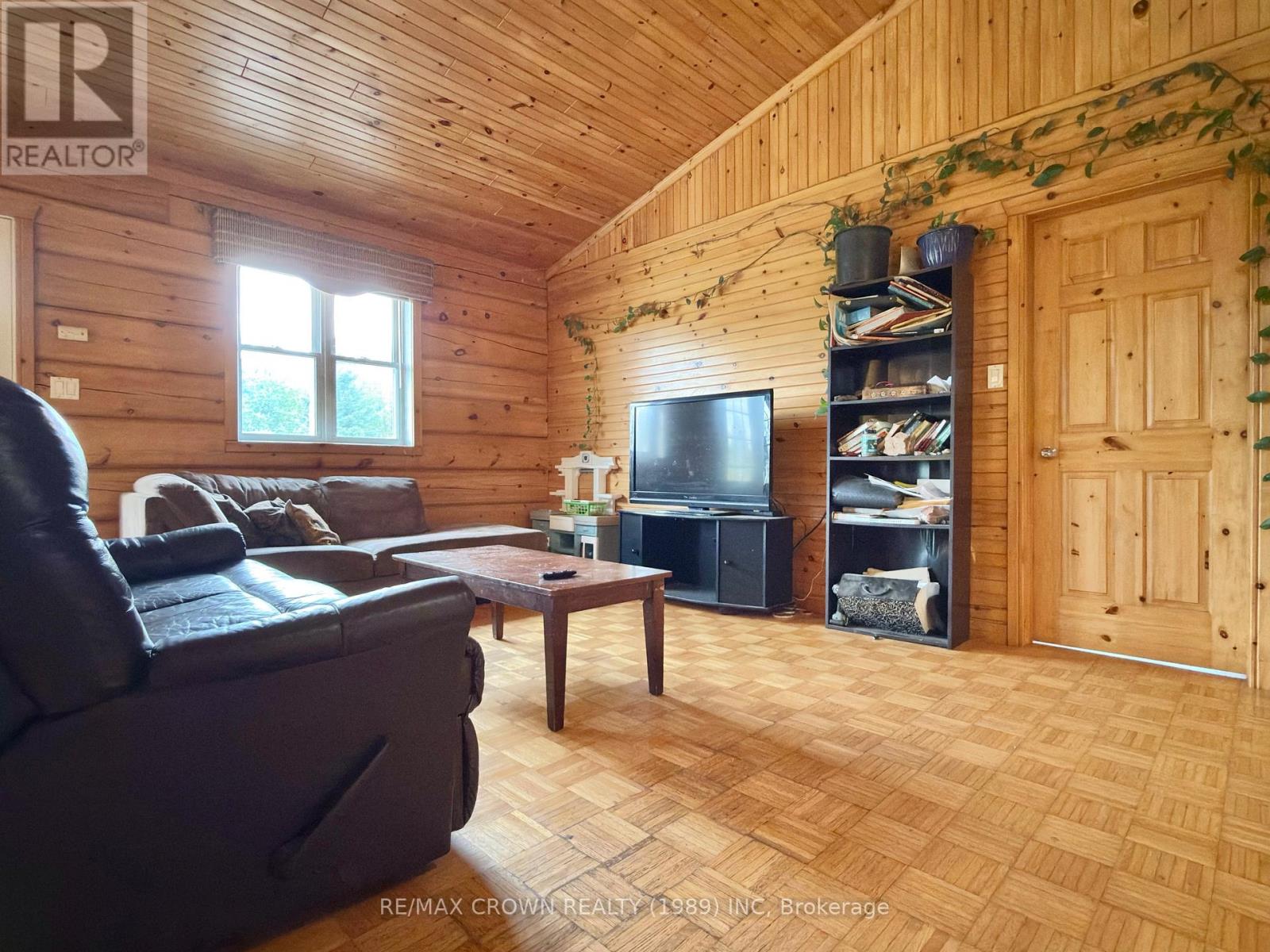 1000 VALLEE ROAD - 37