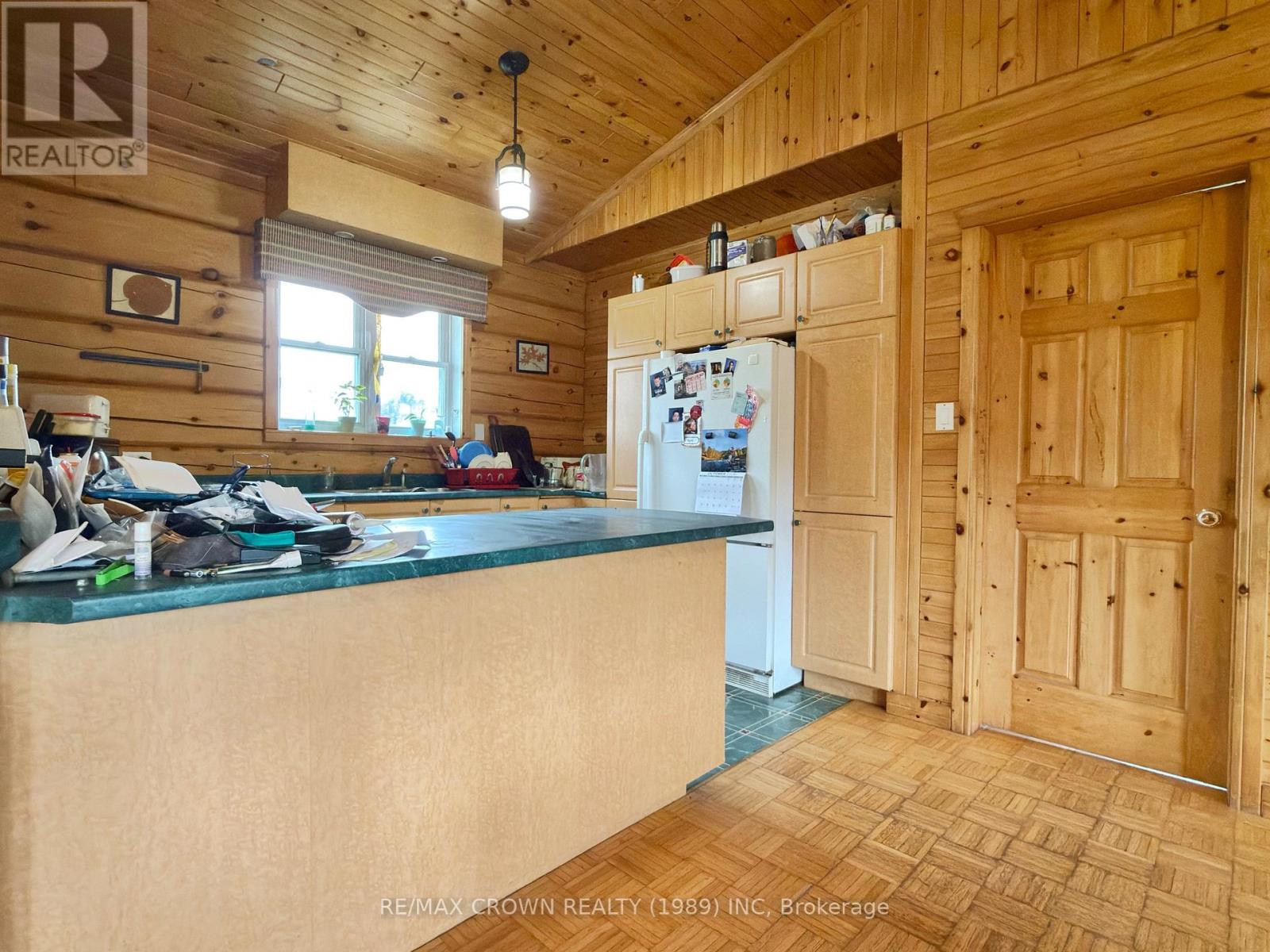 1000 VALLEE ROAD - 43