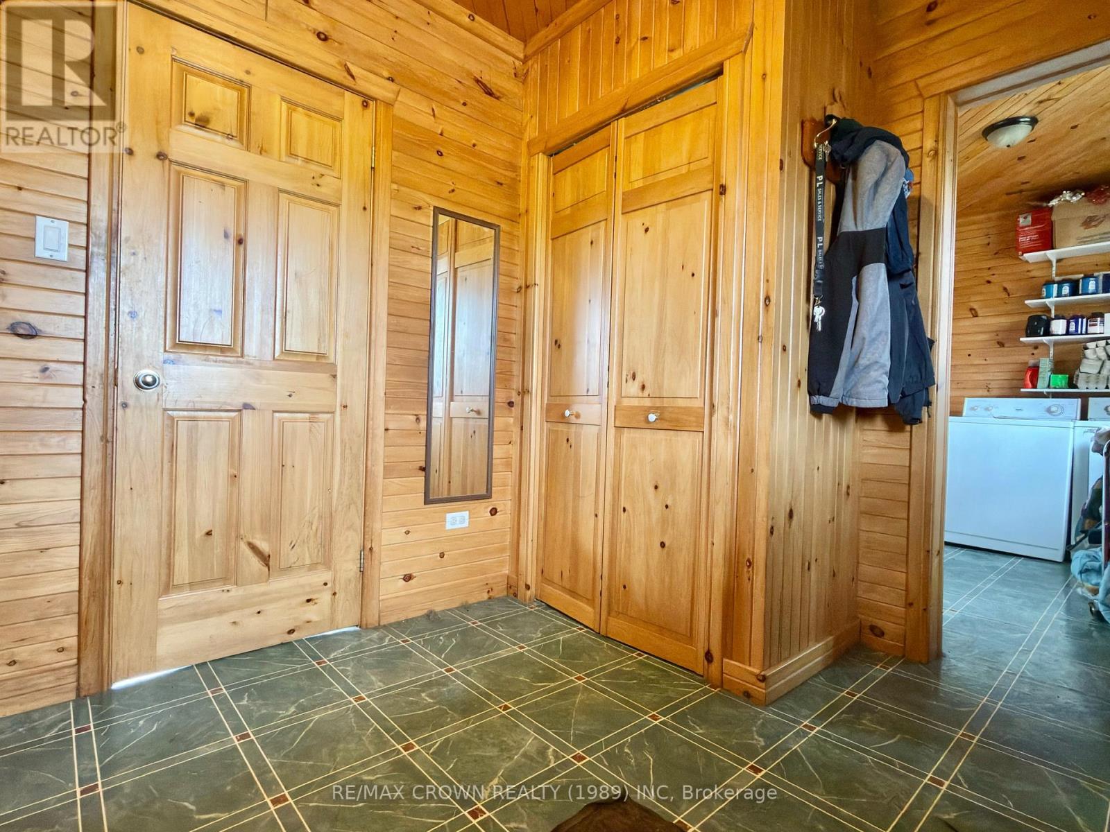 1000 VALLEE ROAD - 45