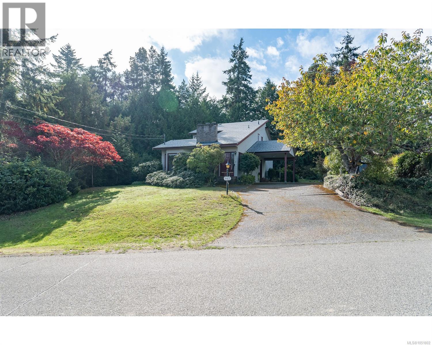 142 SUNNINGDALE Rd W - 1