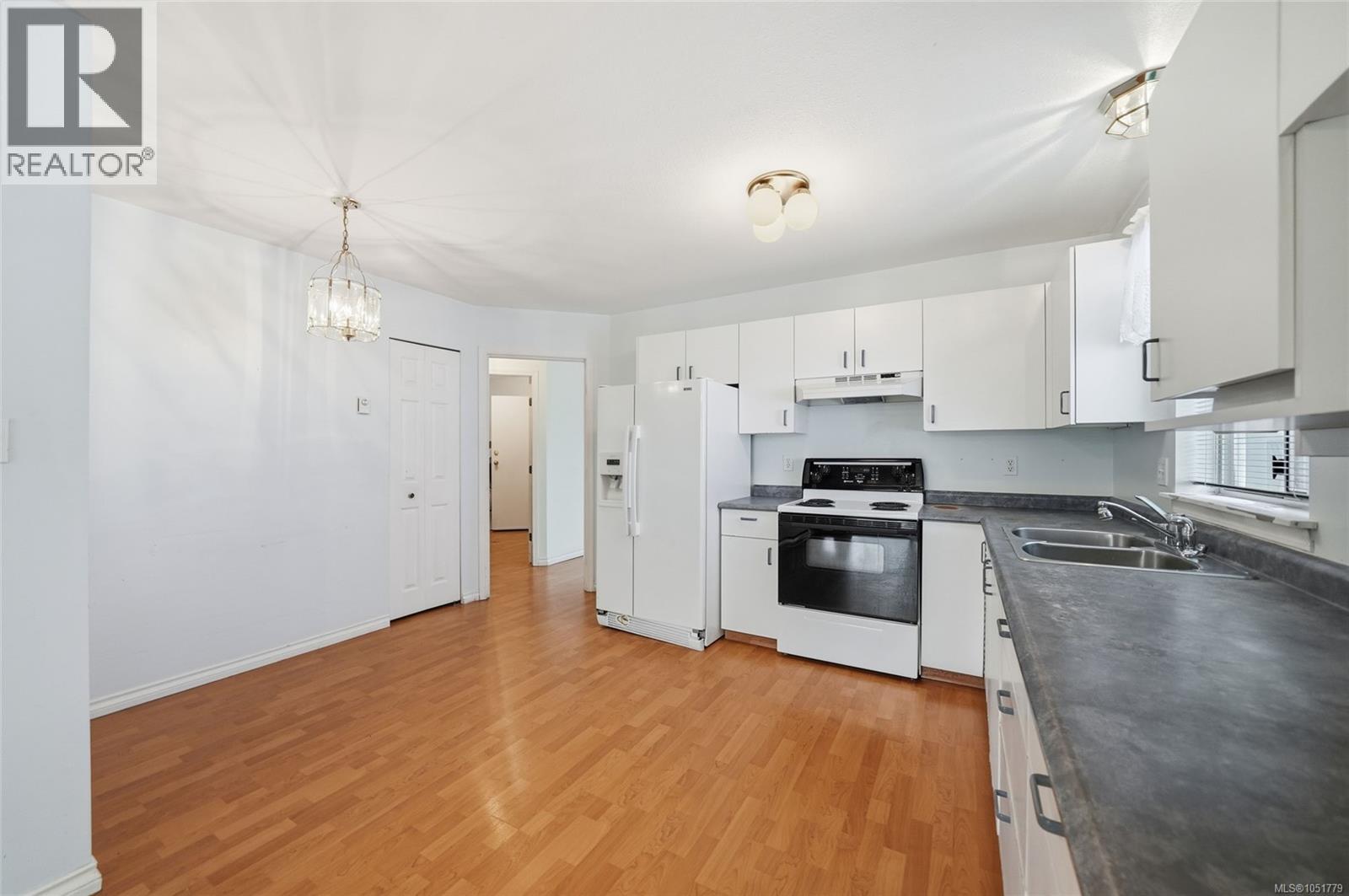 1846 Begonia Way - 14