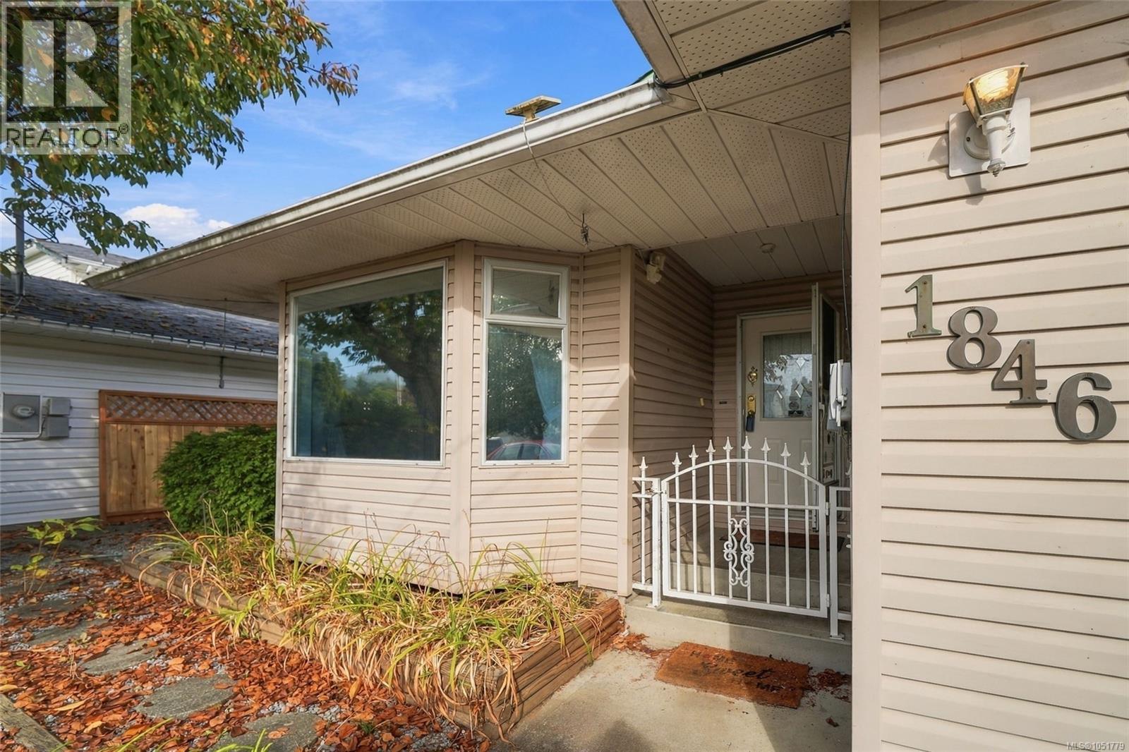 1846 Begonia Way - Image 36