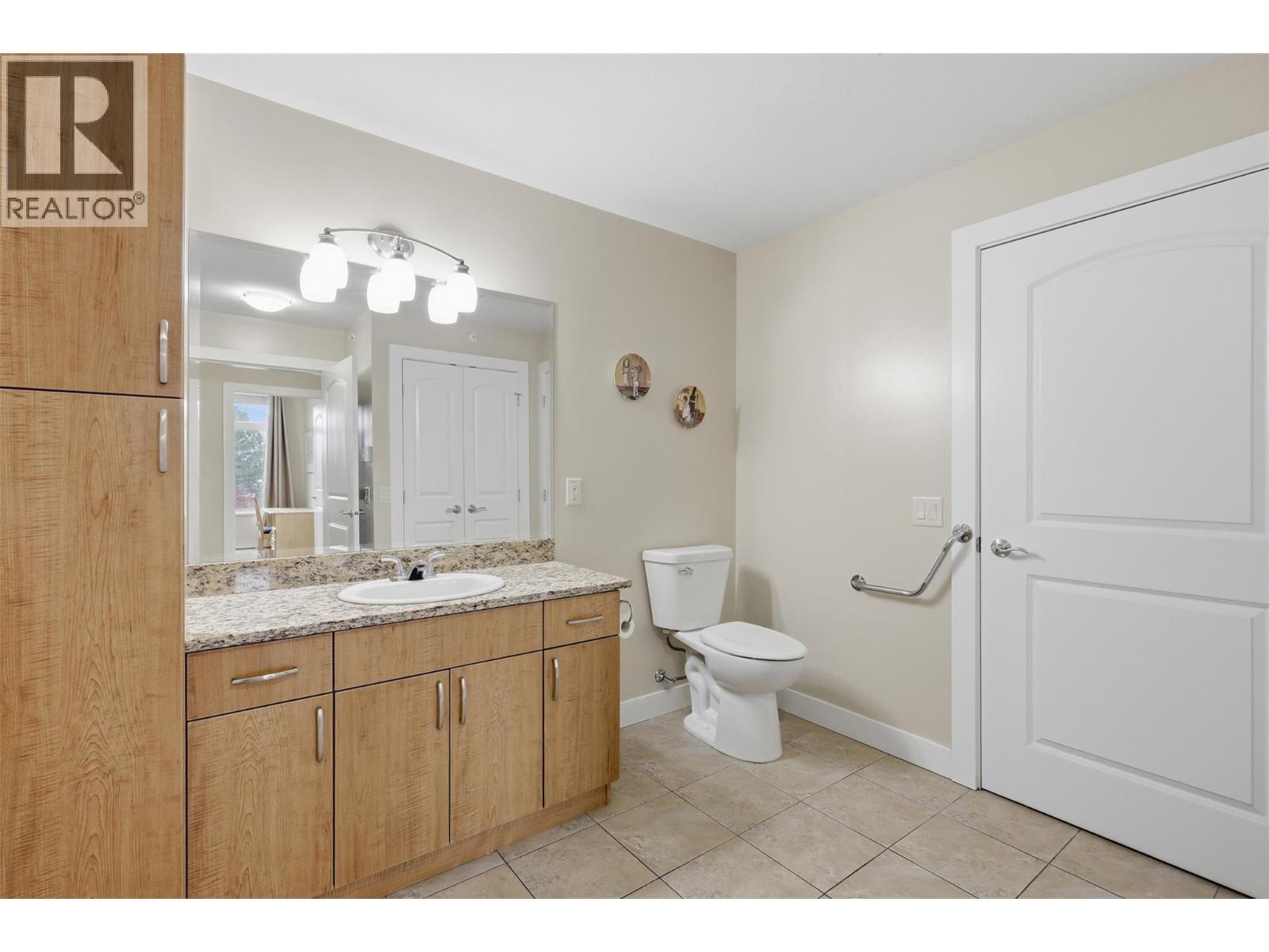 760 MAYFAIR Street Unit# 301, Kamloops