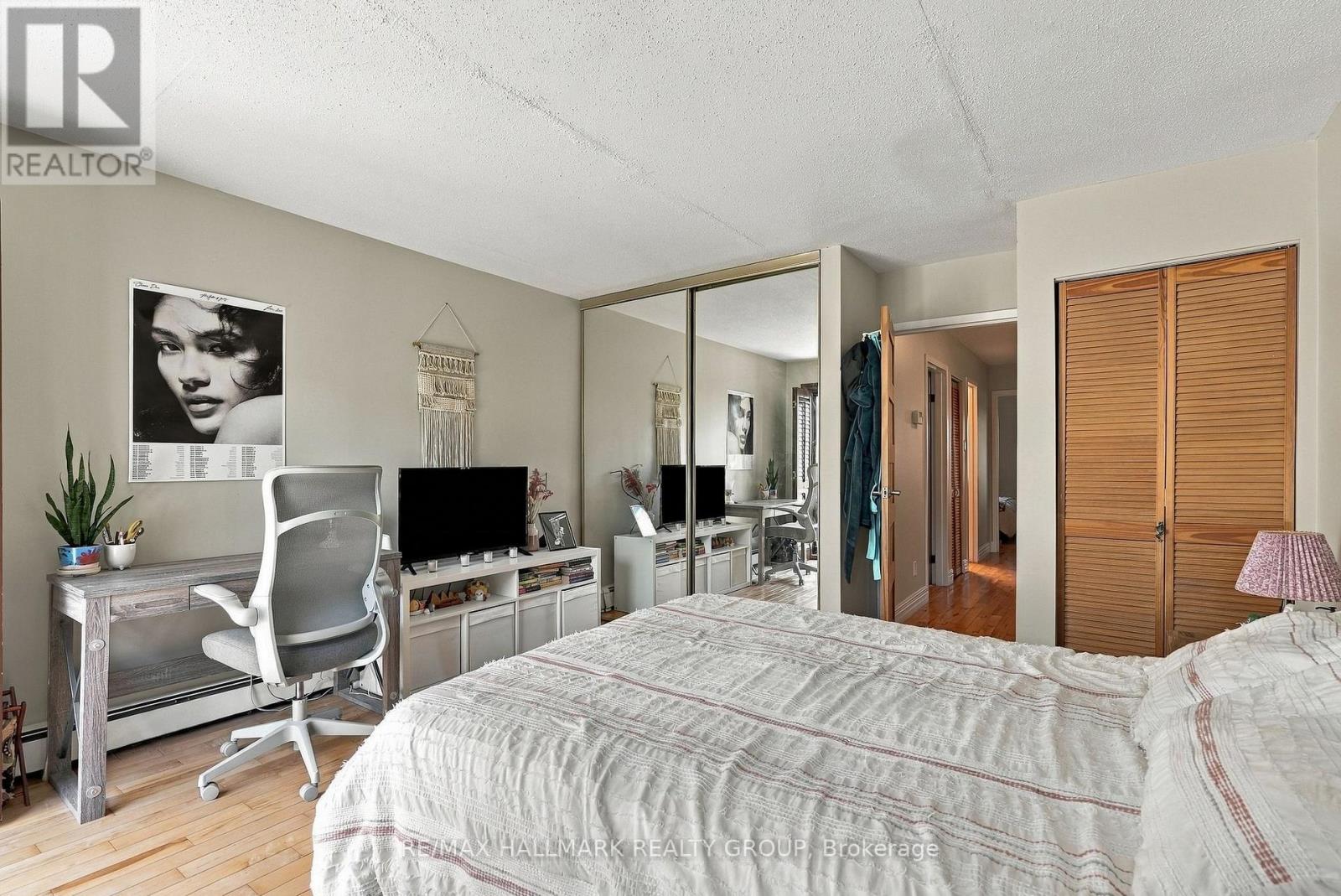 28 CRISPIN PRIVATE - Image 18
