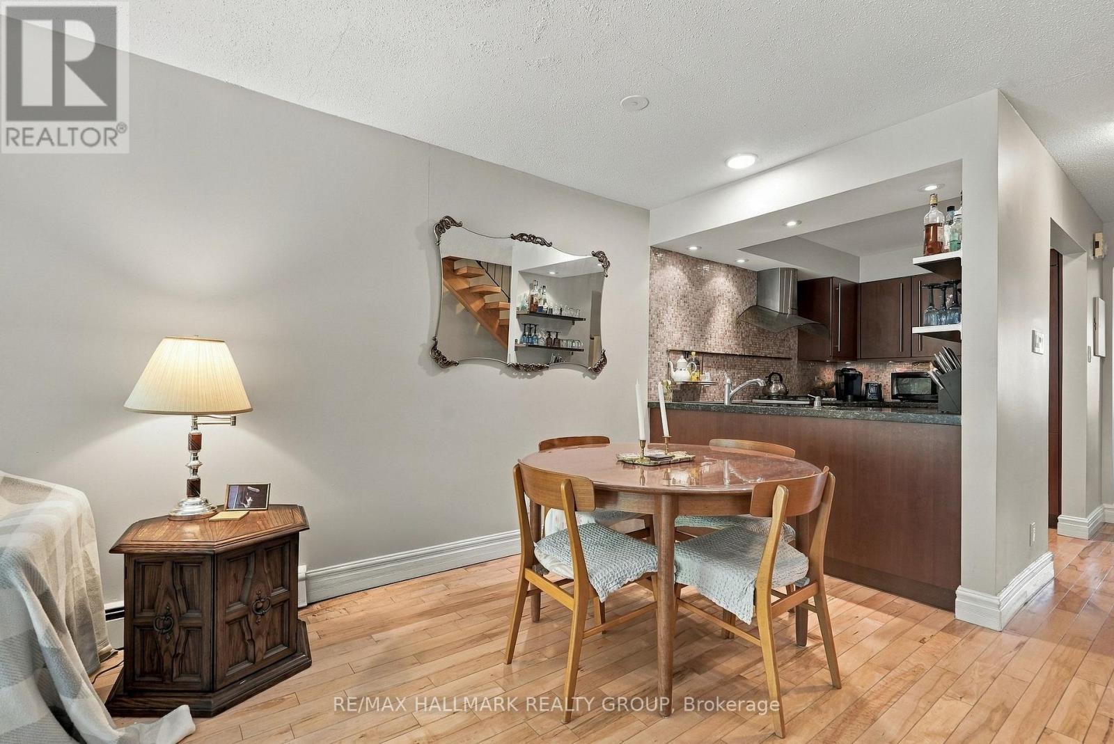 28 CRISPIN PRIVATE - Image 6