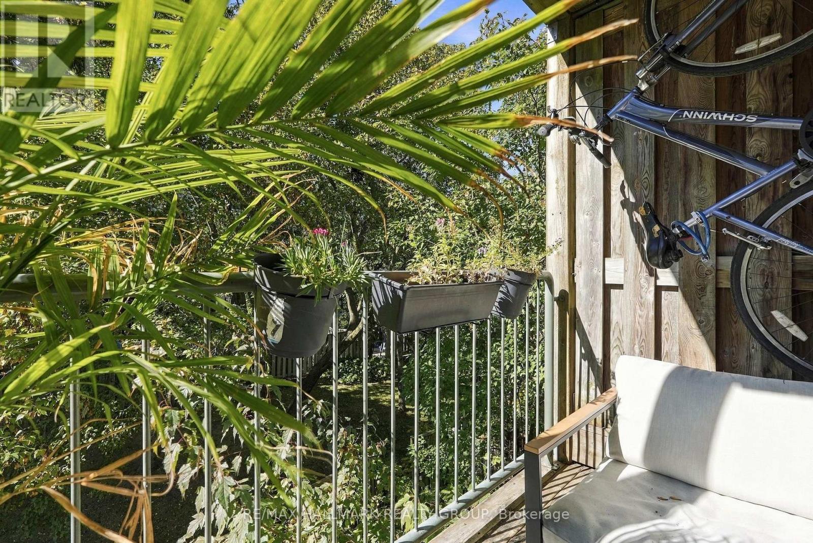 28 CRISPIN PRIVATE - Image 8