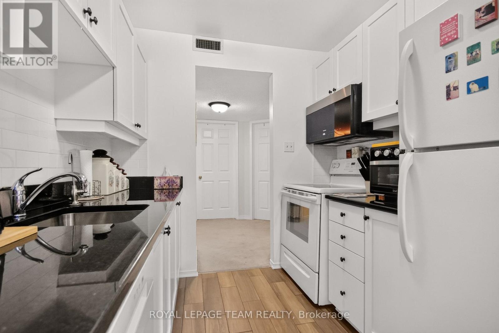 #201 40 PEARL STREET - Image 8