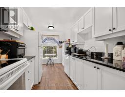 201 - 40 Pearl Street, Smiths Falls, ON K7A5B5 Photo 7
